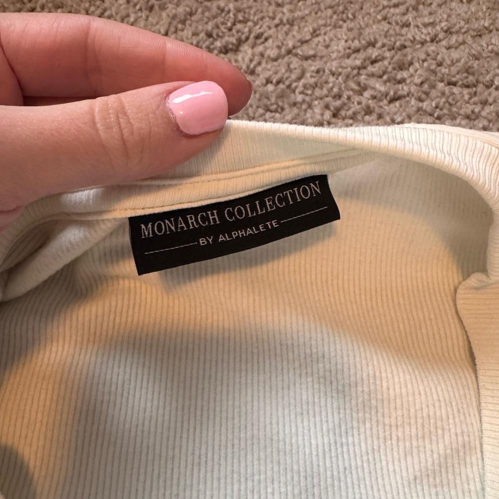 Alphalete Monarch Collection shirt - Picture 4 of 5